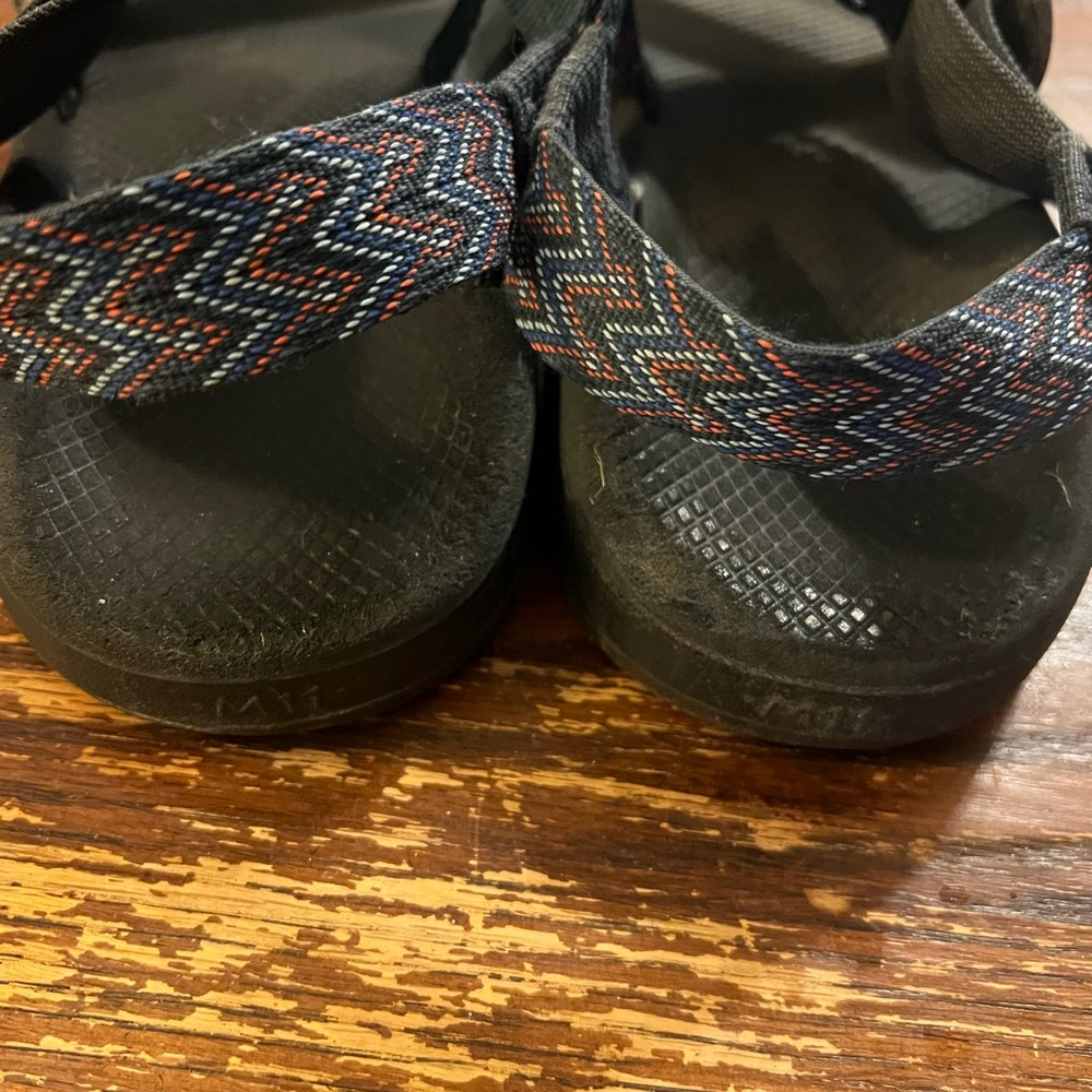Chaco Black And Zigzag Pattern Sandals - image 3